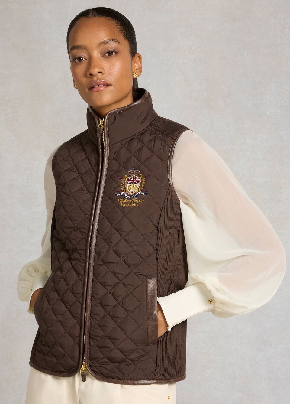 Holland Cooper Boughton Diamond Quilt Gilet - Walnut
