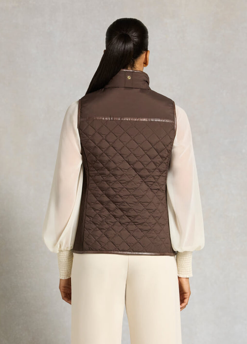 Holland Cooper Boughton Diamond Quilt Gilet - Walnut