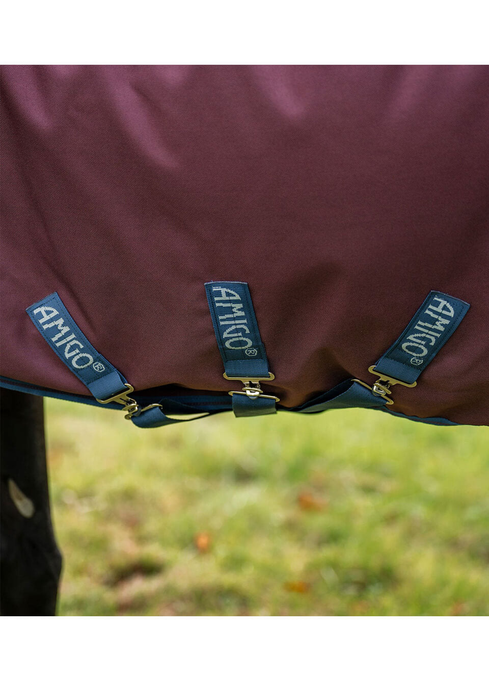 Amigo 1200D Plus Turnout 250g - Burgundy/Navy/Titanium Grey