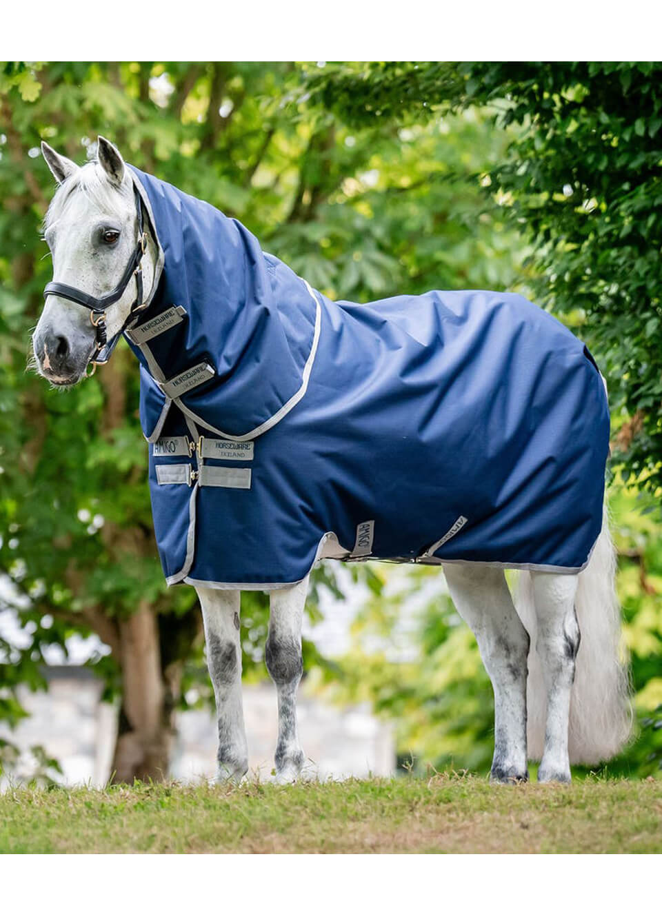 Amigo 900D 100g Plus Turnout - Navy/Titanium