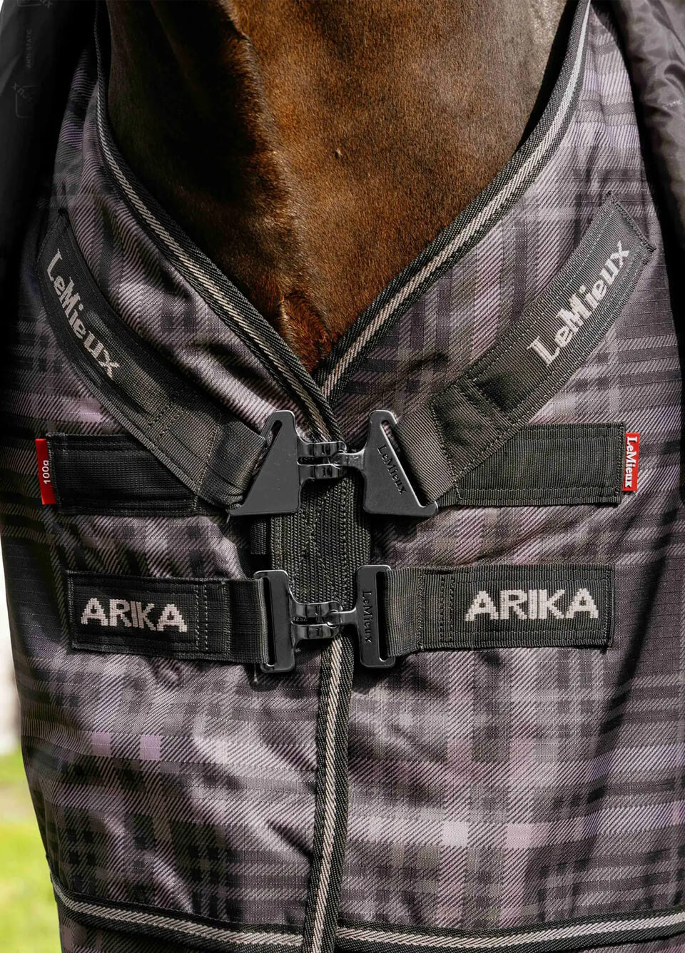 LeMieux Arika Heritage 200g Turnout Rug - Cocoa