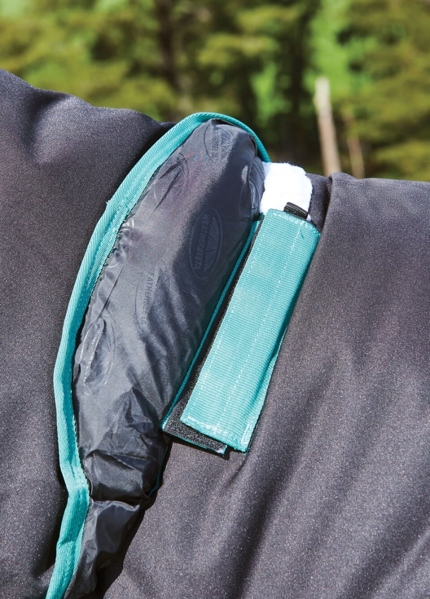 Weatherbeeta Green-Tec 900D Detach-A-Neck Heavy Turnout - Black/Bottle Green