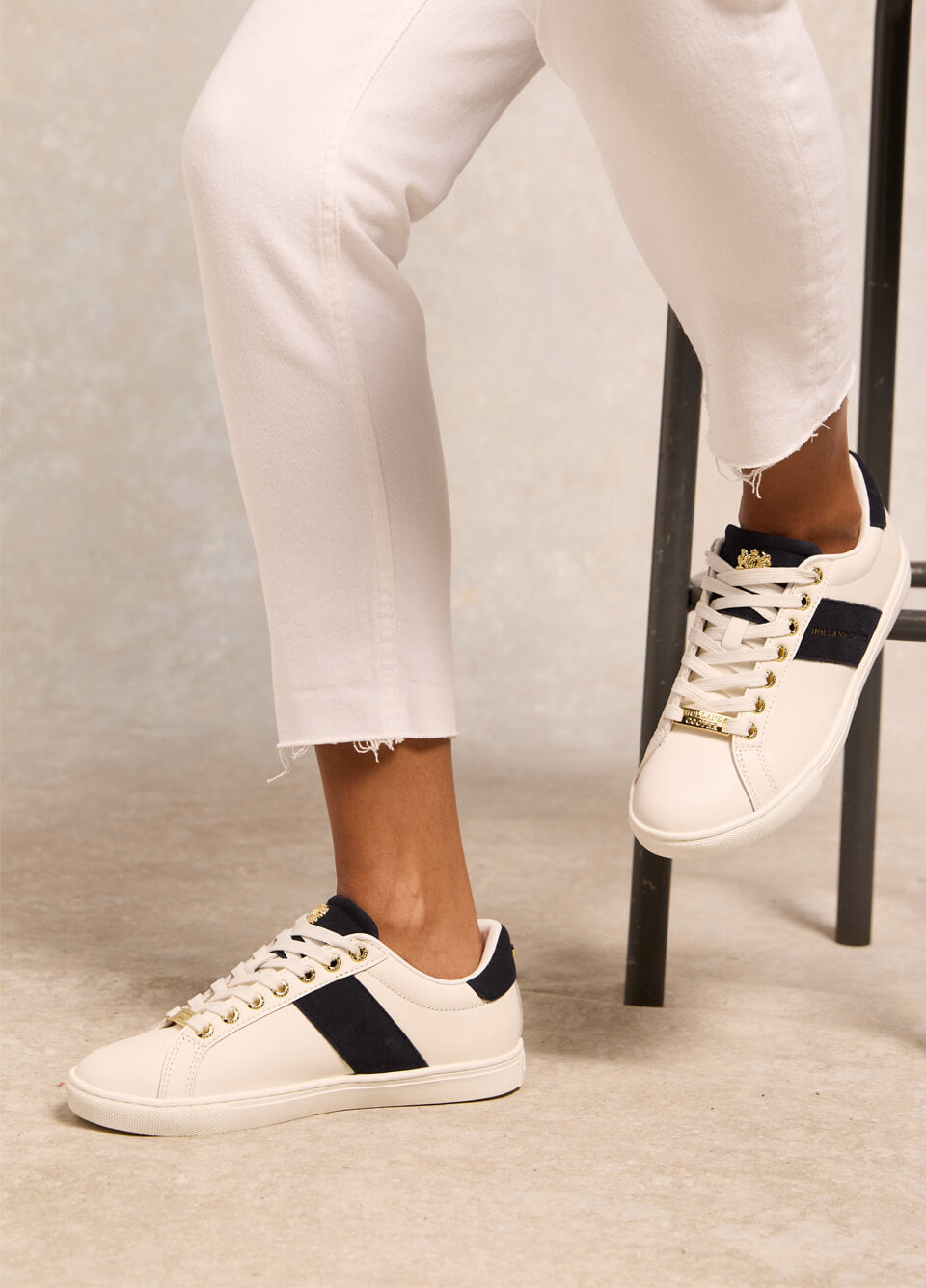 Holland Cooper Knightsbridge Trainer - White/Navy