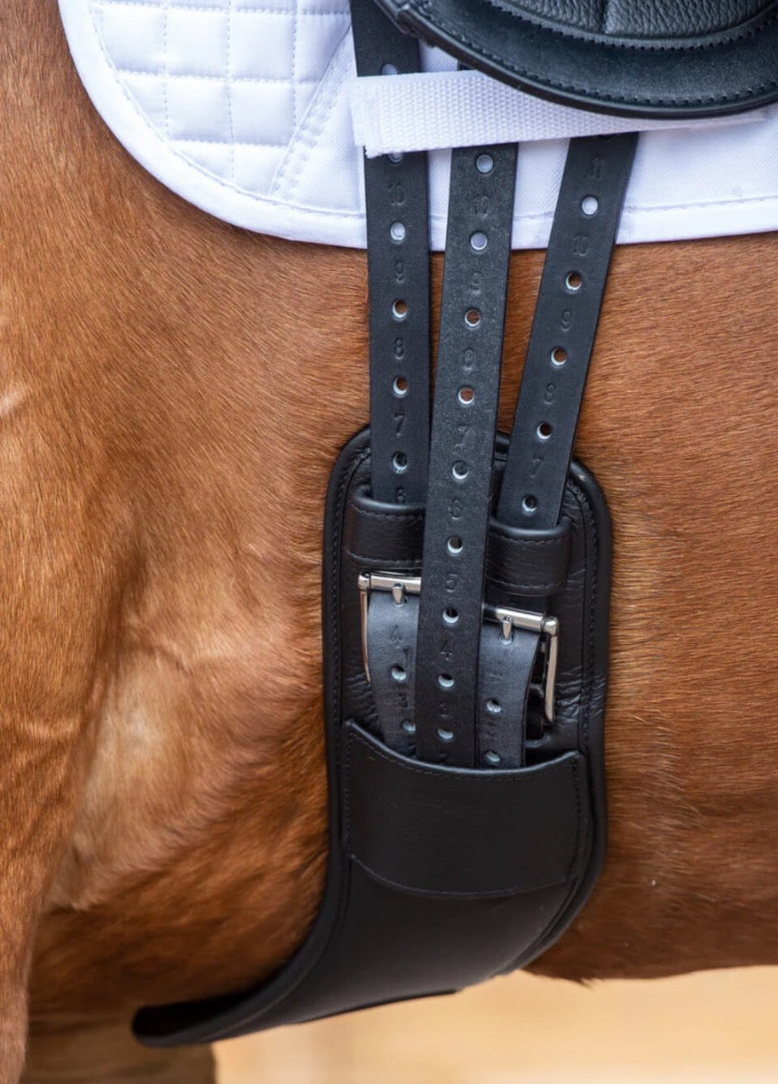 Kent & Masters Short Dressage Girth - Black