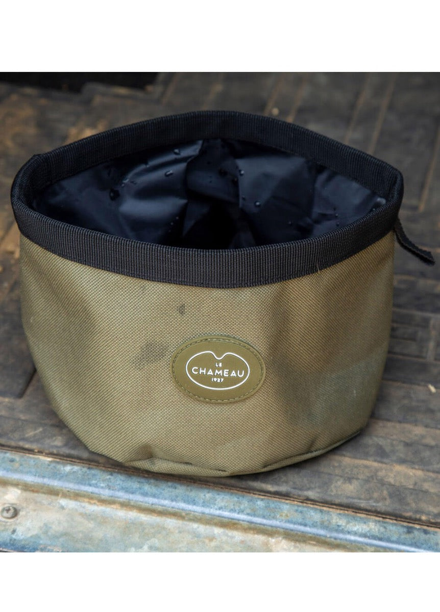 Le Chameau Portable Dog Bowl - Vert Chameau
