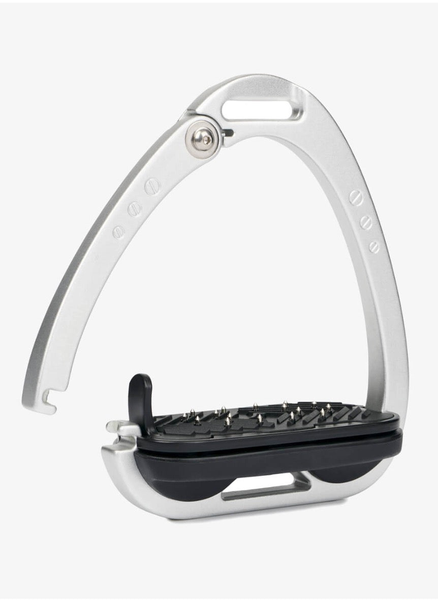 LeMieux Vector Control Stirrup - Aluminium