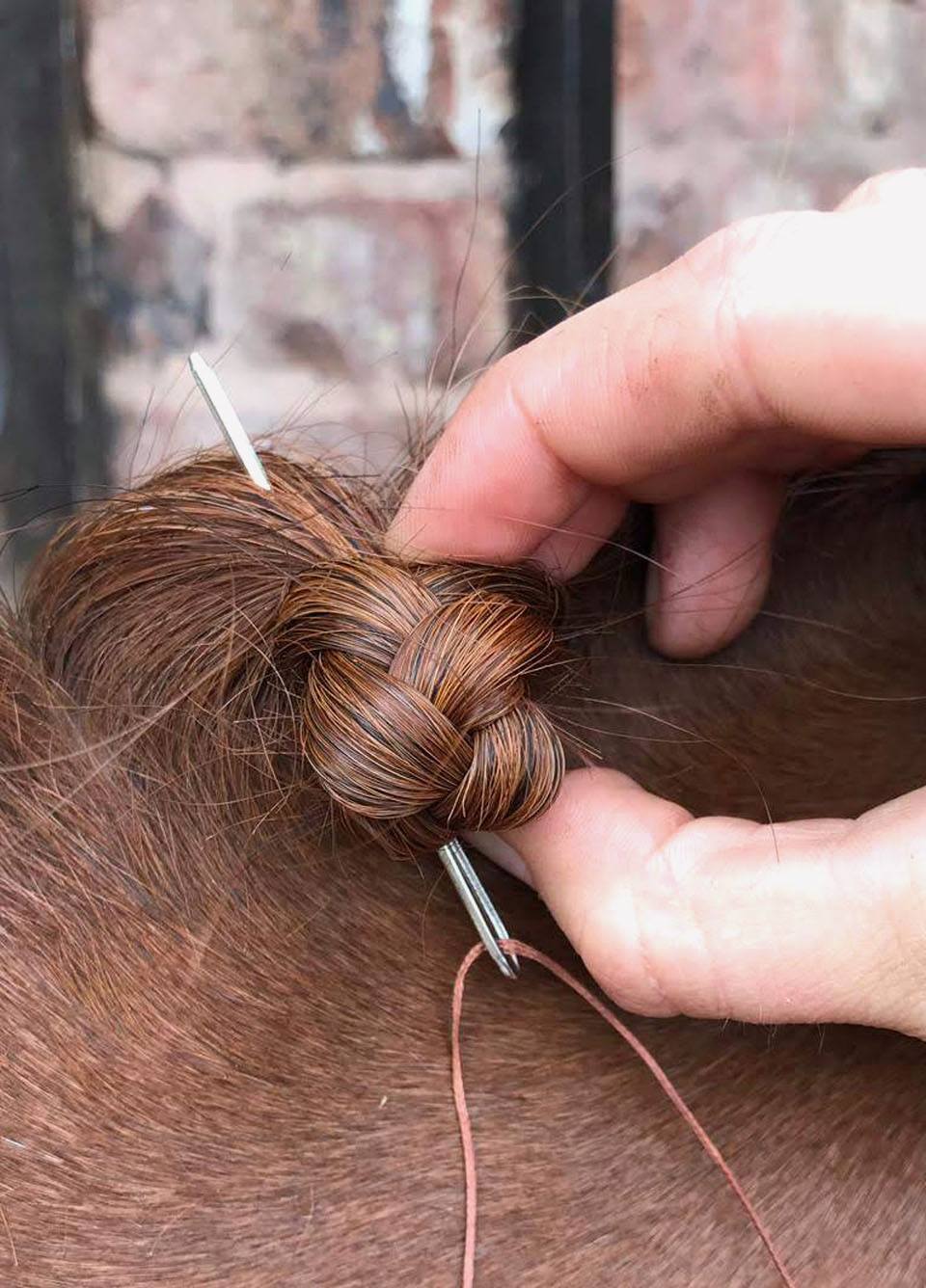 Smart Grooming Flat Wax Plaiting Thread - Flaxen