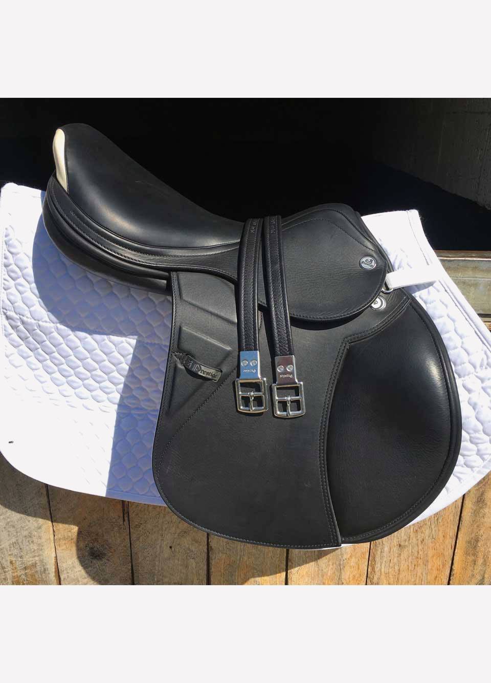 Prestige Stirrup Leathers - Non-stretch - Black